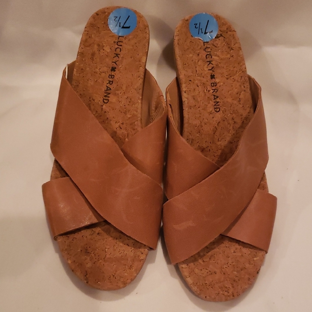 Lucky Brand Women's Brown Cross-Strap Sandals